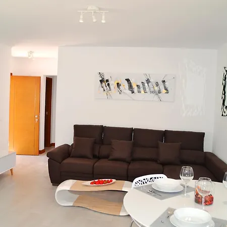 Deluxe Atlantico Rubicon Villa *